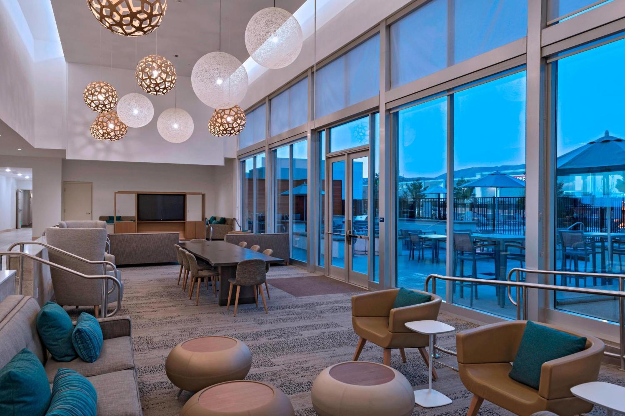 Element Palmdale Hotel Екстериор снимка